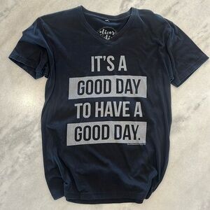 Super cute boutique V-neck T-shirt by Oliver and Otis 🖤